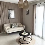 T2 Lumineux Avec Terrasse