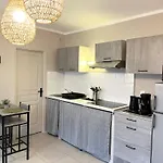Apartman T2 Lumineux Avec Terrasse