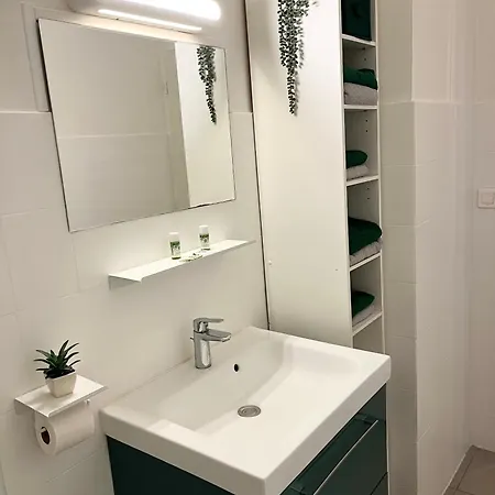 T2 Lumineux Avec Terrasse Apartment Propriano (Corsica)