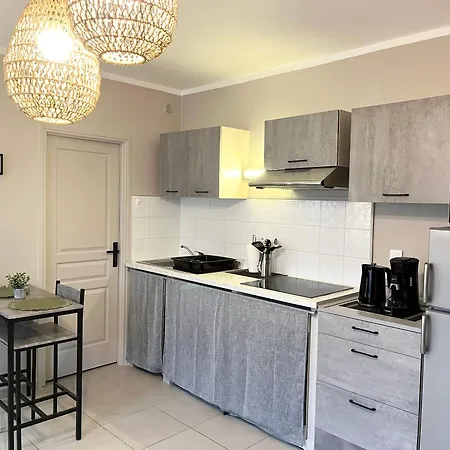 Lägenhet T2 Lumineux Avec Terrasse