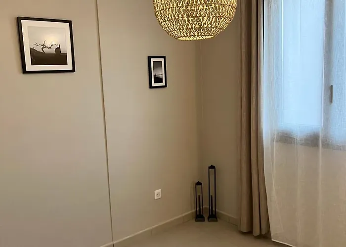 T2 Lumineux Avec Terrasse Apartment